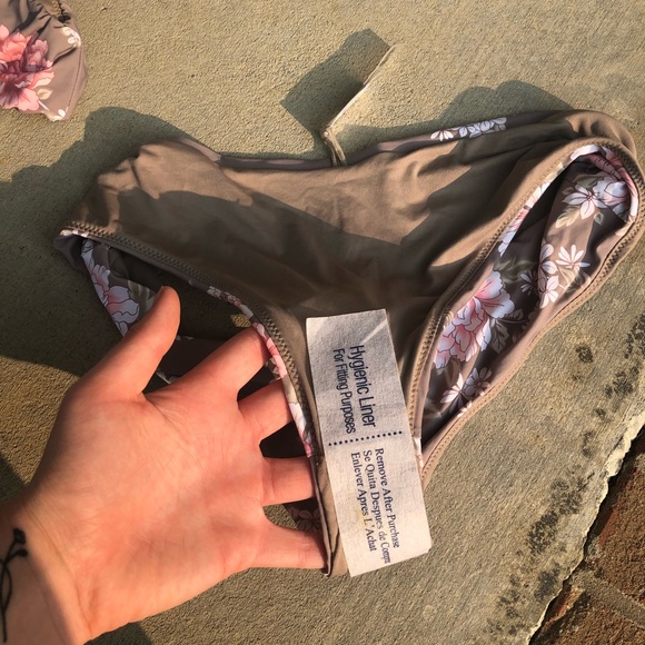 Floral bikini set - Picture 7 of 8